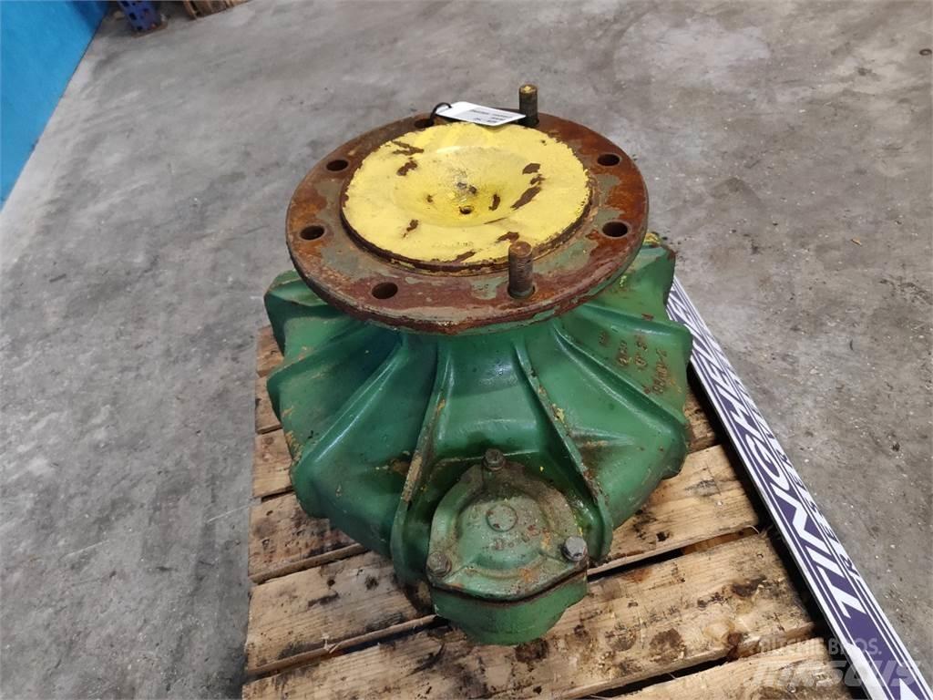 John Deere 970 Ražas novākšanas kombainu papildaprīkojums