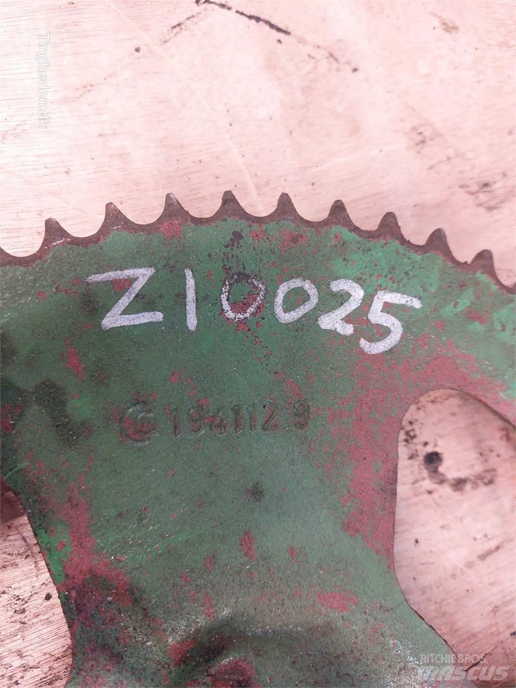 John Deere 975 Ražas novākšanas kombainu papildaprīkojums