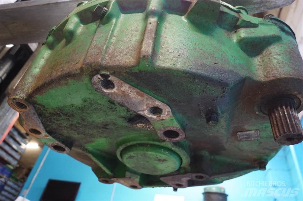 John Deere 9780 Ražas novākšanas kombainu papildaprīkojums