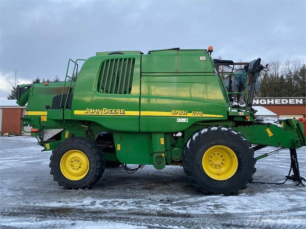 John Deere 9780 Ražas novākšanas kombaini