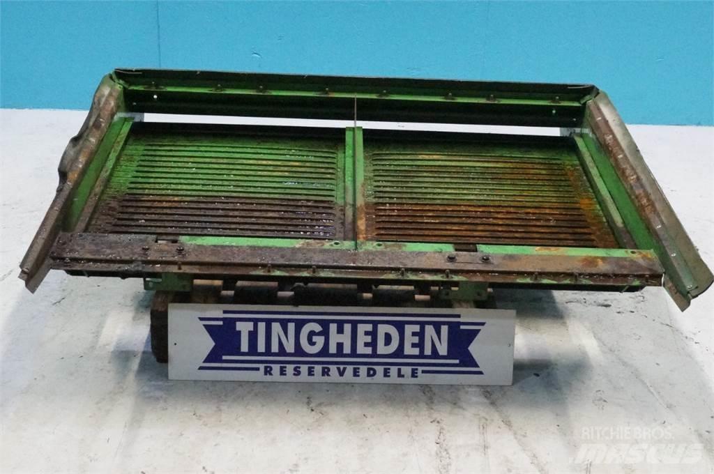 John Deere 9780 Smilšu un sāls kaisītāji