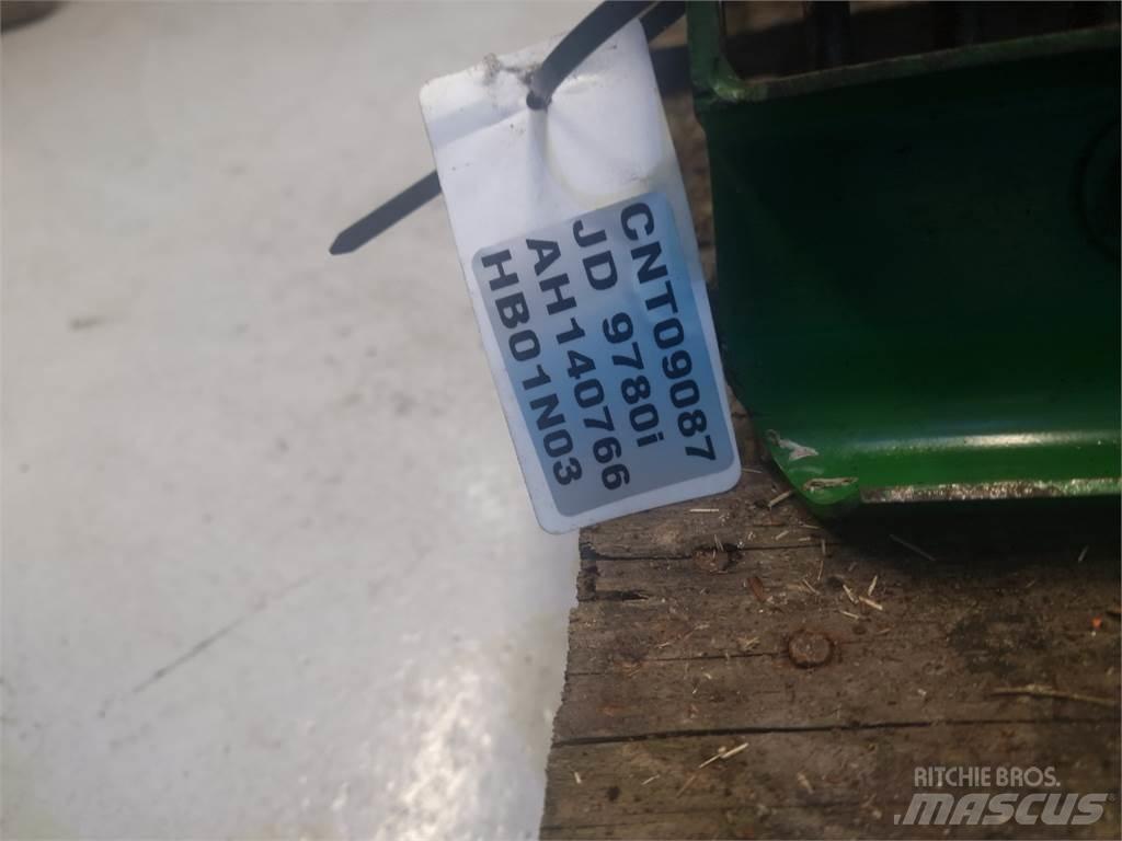 John Deere 9780 Ražas novākšanas kombainu papildaprīkojums