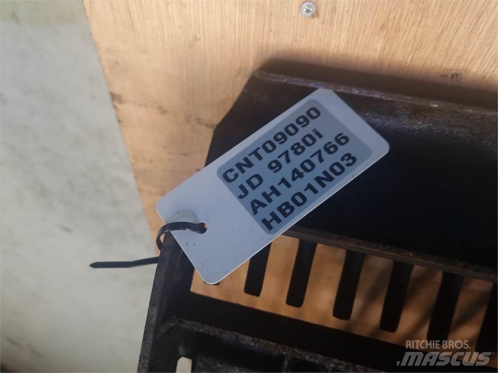 John Deere 9780 Ražas novākšanas kombainu papildaprīkojums