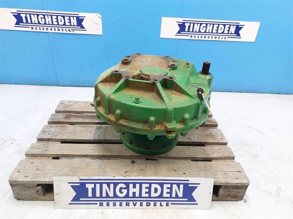 John Deere 9880 Ražas novākšanas kombainu papildaprīkojums