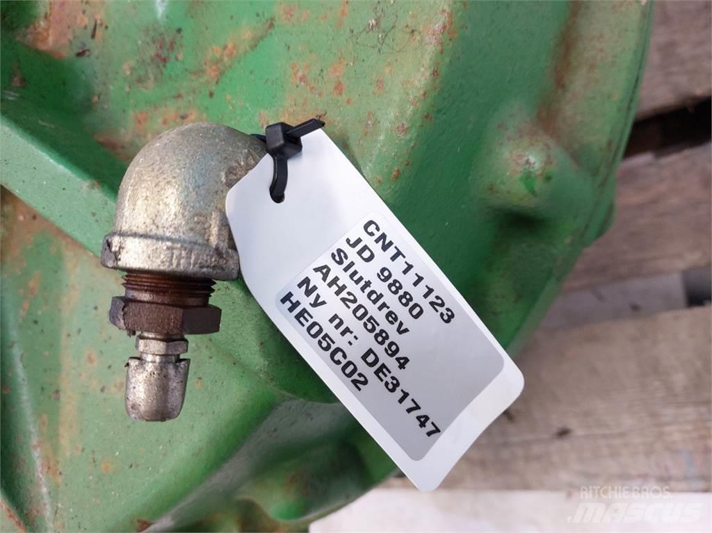 John Deere 9880 Ražas novākšanas kombainu papildaprīkojums