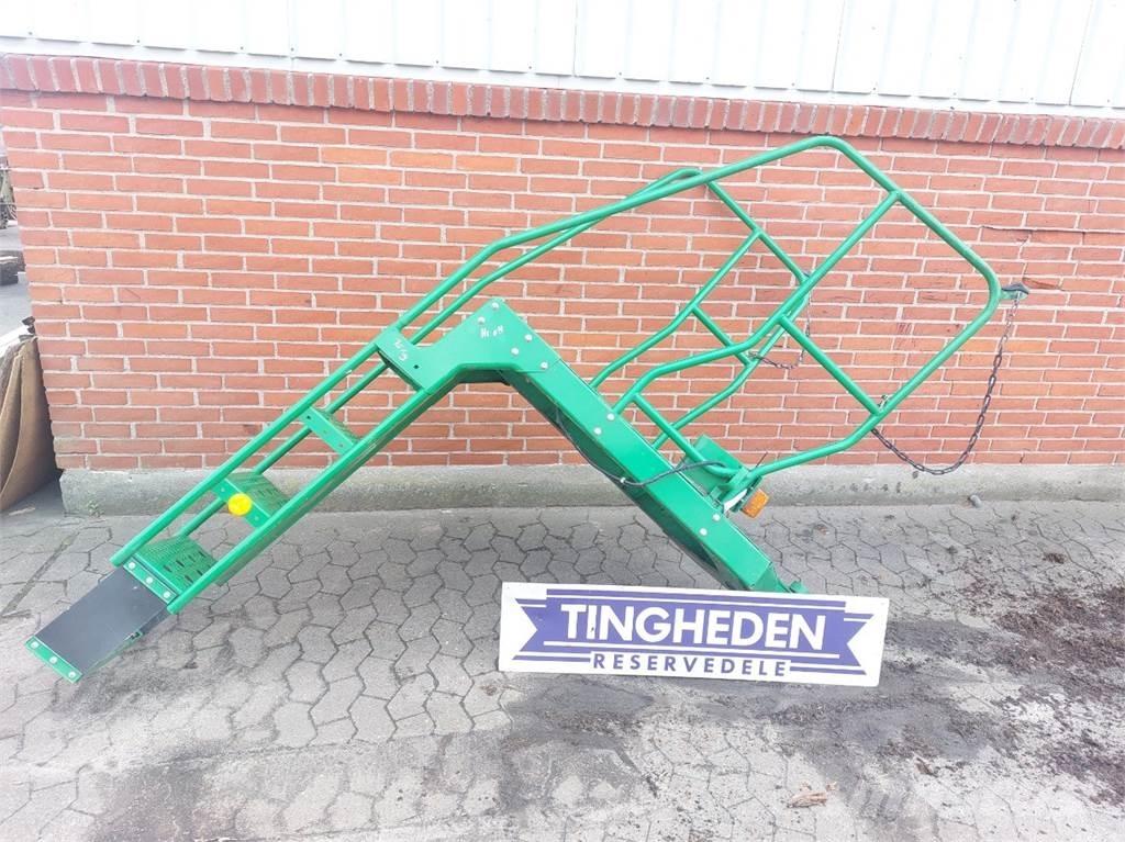 John Deere 9880 Kabīnes un interjers