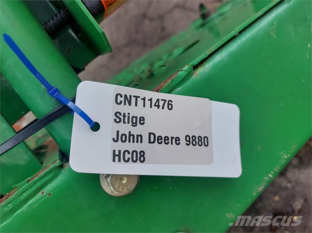 John Deere 9880 Kabīnes un interjers