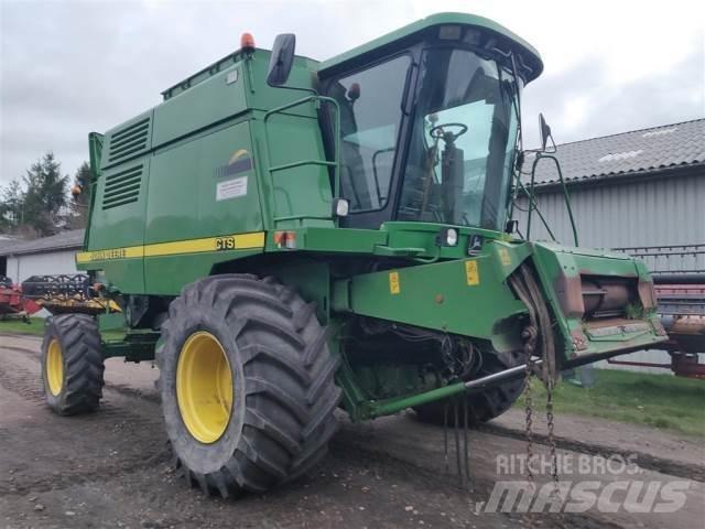 John Deere CTS Ražas novākšanas kombaini