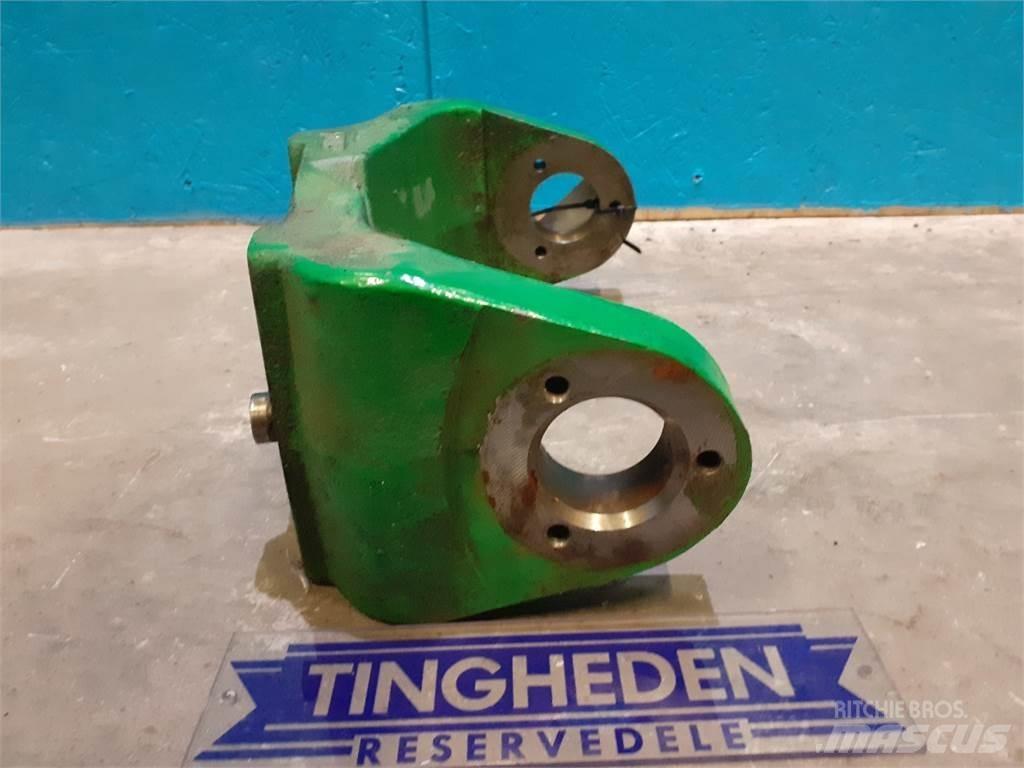 John Deere S670 Ražas novākšanas kombainu papildaprīkojums