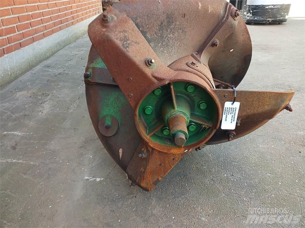 John Deere S670 Ražas novākšanas kombainu papildaprīkojums