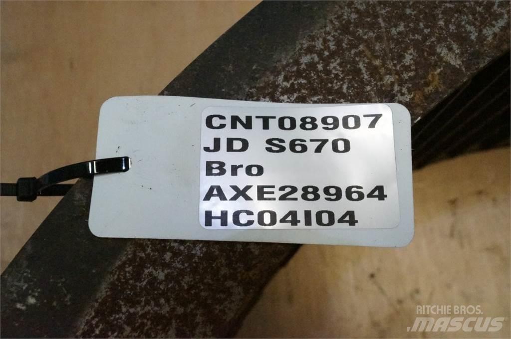 John Deere S670 Ražas novākšanas kombainu papildaprīkojums