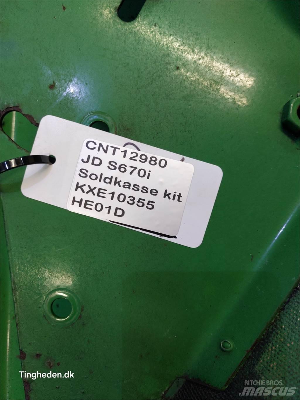 John Deere S670 Smilšu un sāls kaisītāji