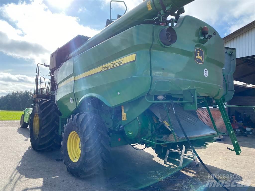 John Deere S670I Ražas novākšanas kombaini