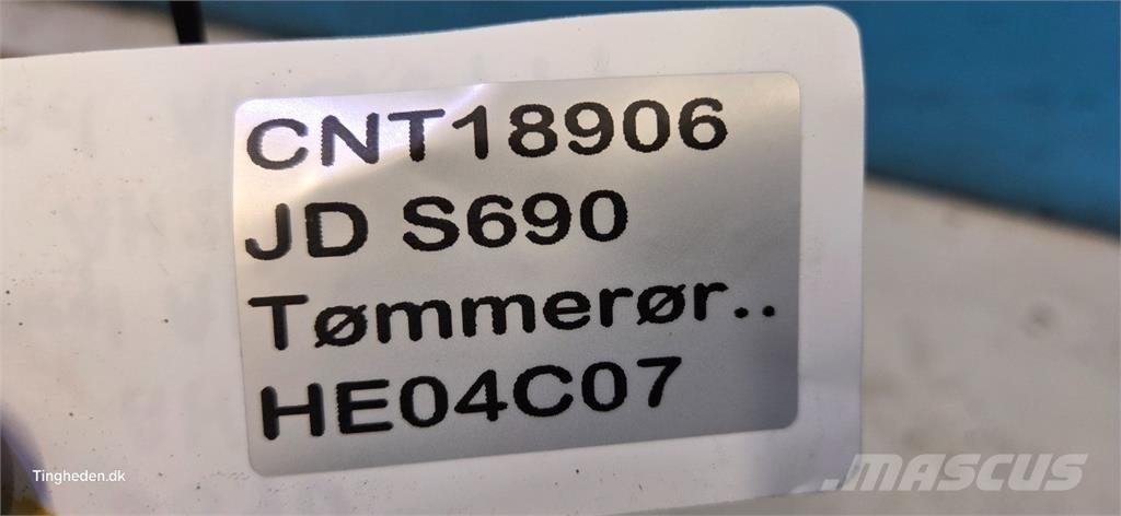 John Deere S690 Ražas novākšanas kombainu papildaprīkojums