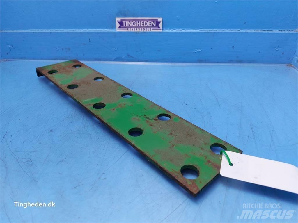 John Deere T660 Ražas novākšanas kombainu papildaprīkojums
