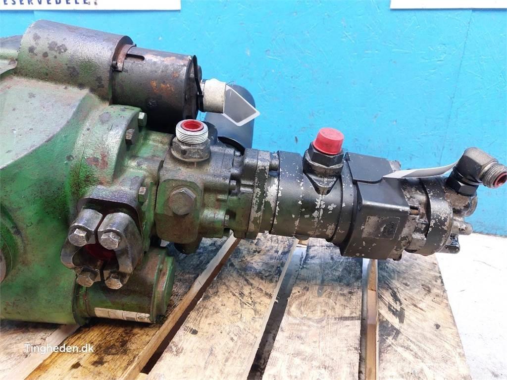 John Deere T660I Transmisija