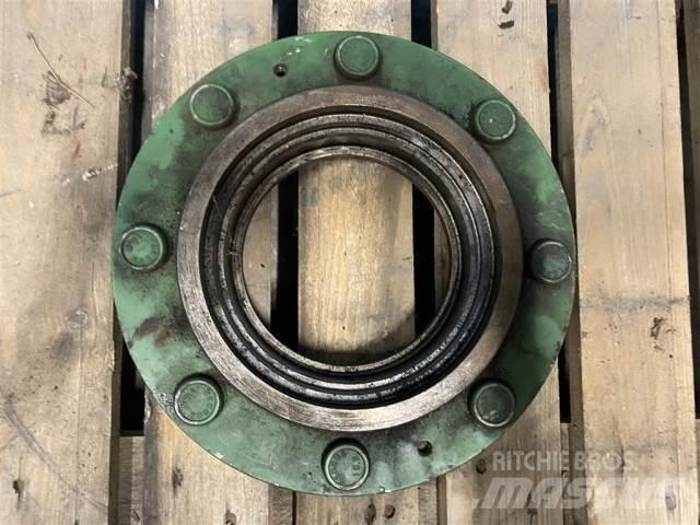 John Deere ZF Cits traktoru papildaprīkojums