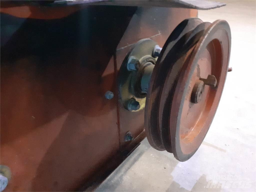 Laverda 3650 Ražas novākšanas kombainu papildaprīkojums