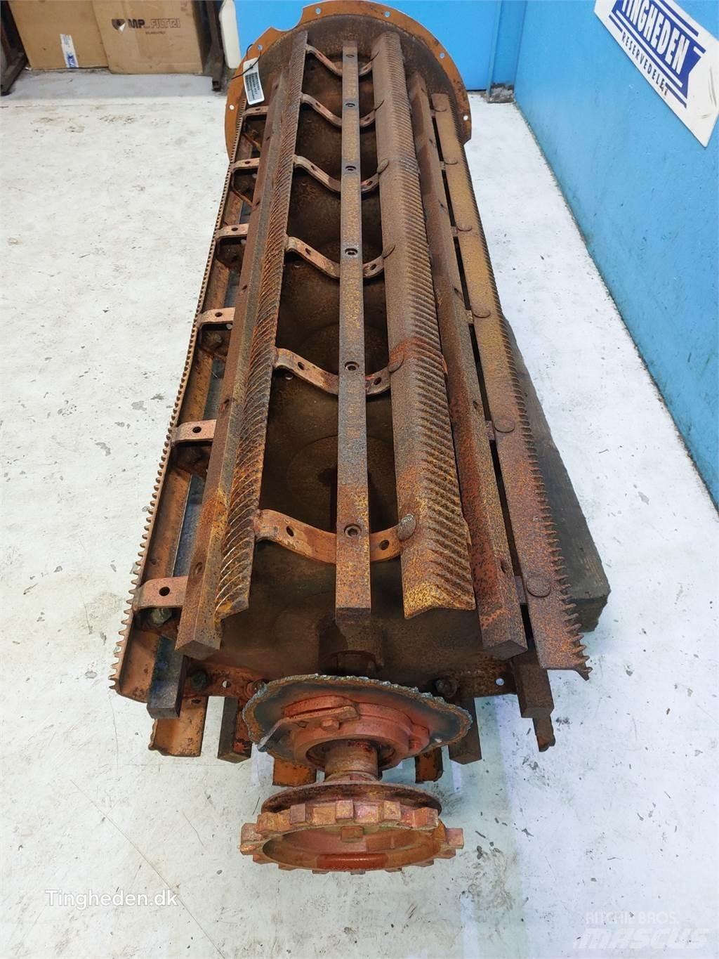 Laverda 627 Ražas novākšanas kombainu papildaprīkojums