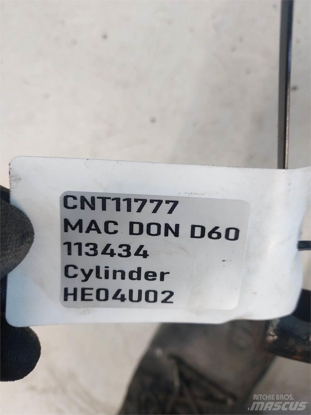 MacDon D60 Ražas novākšanas kombainu papildaprīkojums