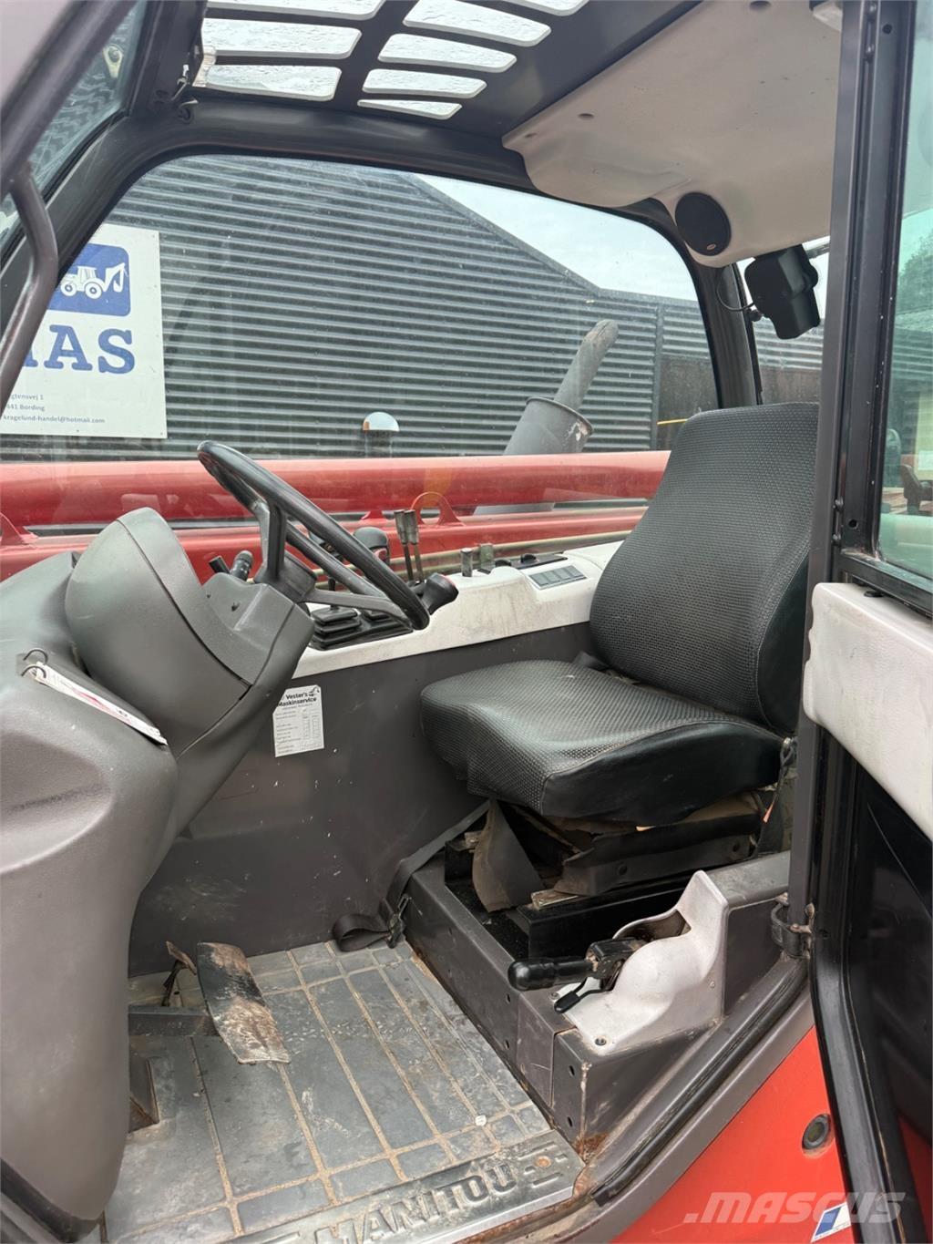 Manitou MT1030 Teleskopiskie manipulatori