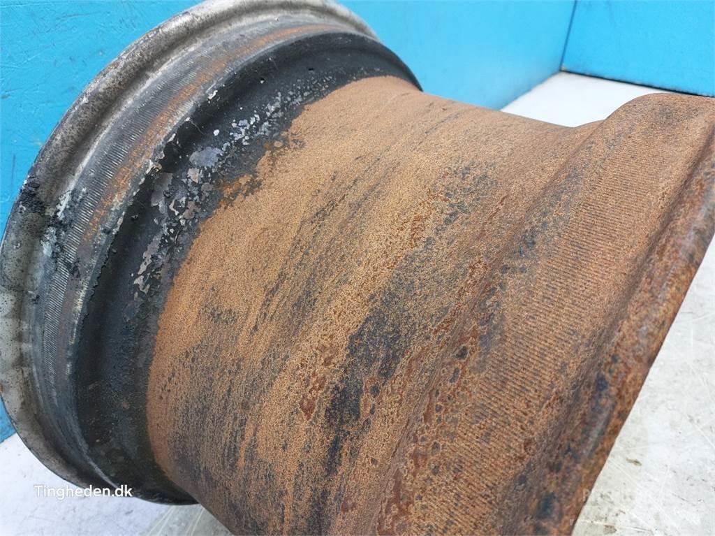 Merlo 24 DW16L24 Riepas, riteņi un diski