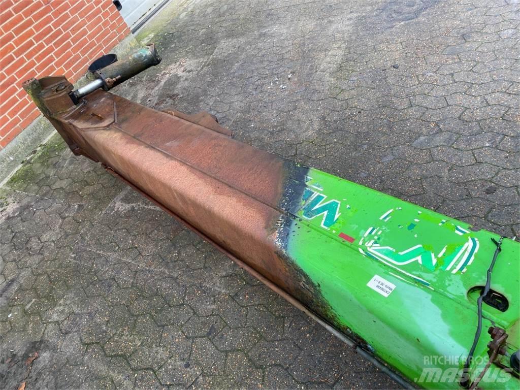 Merlo 30.9 Bom Strēles un kausi