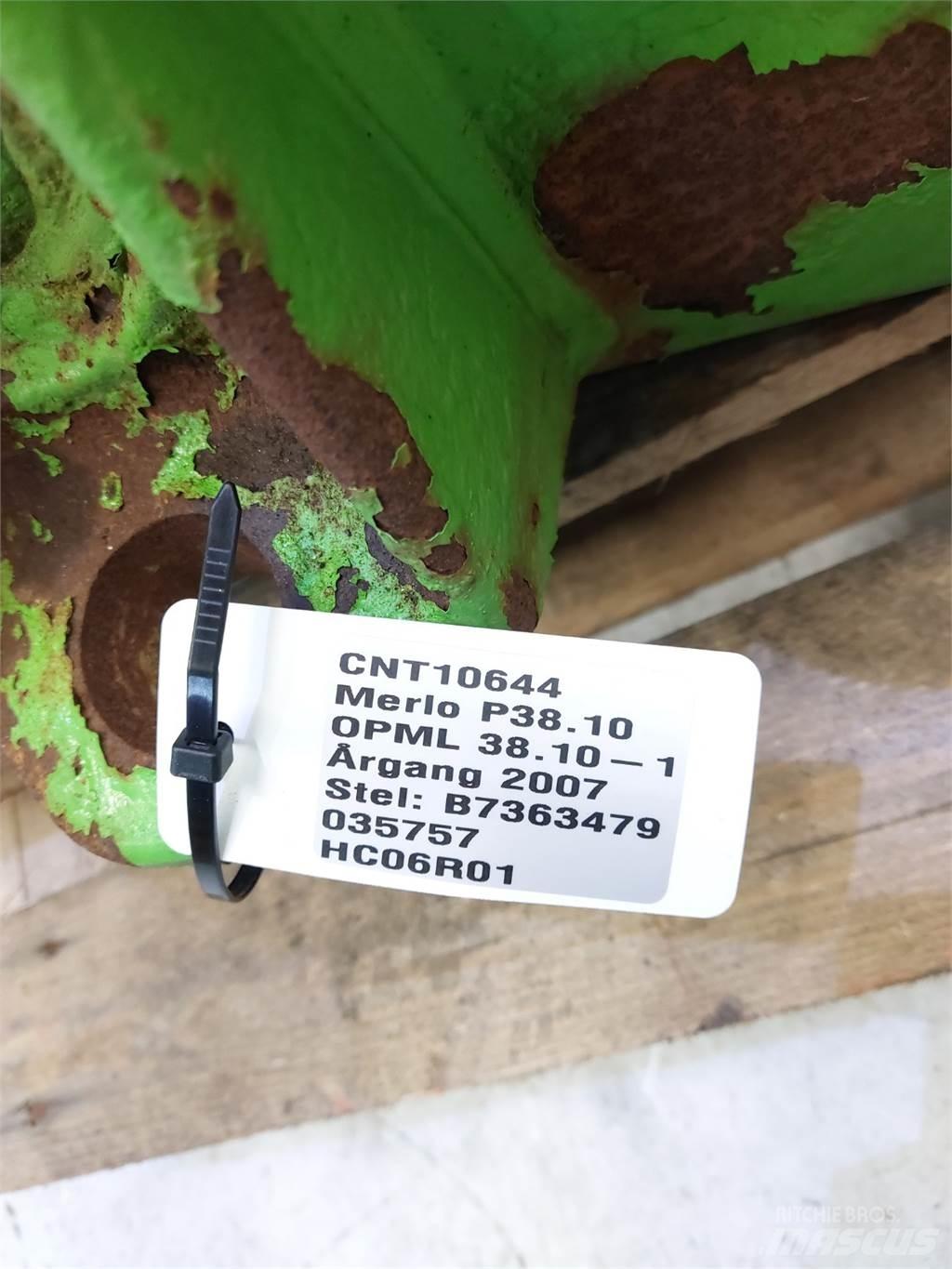 Merlo P38.10 Asis