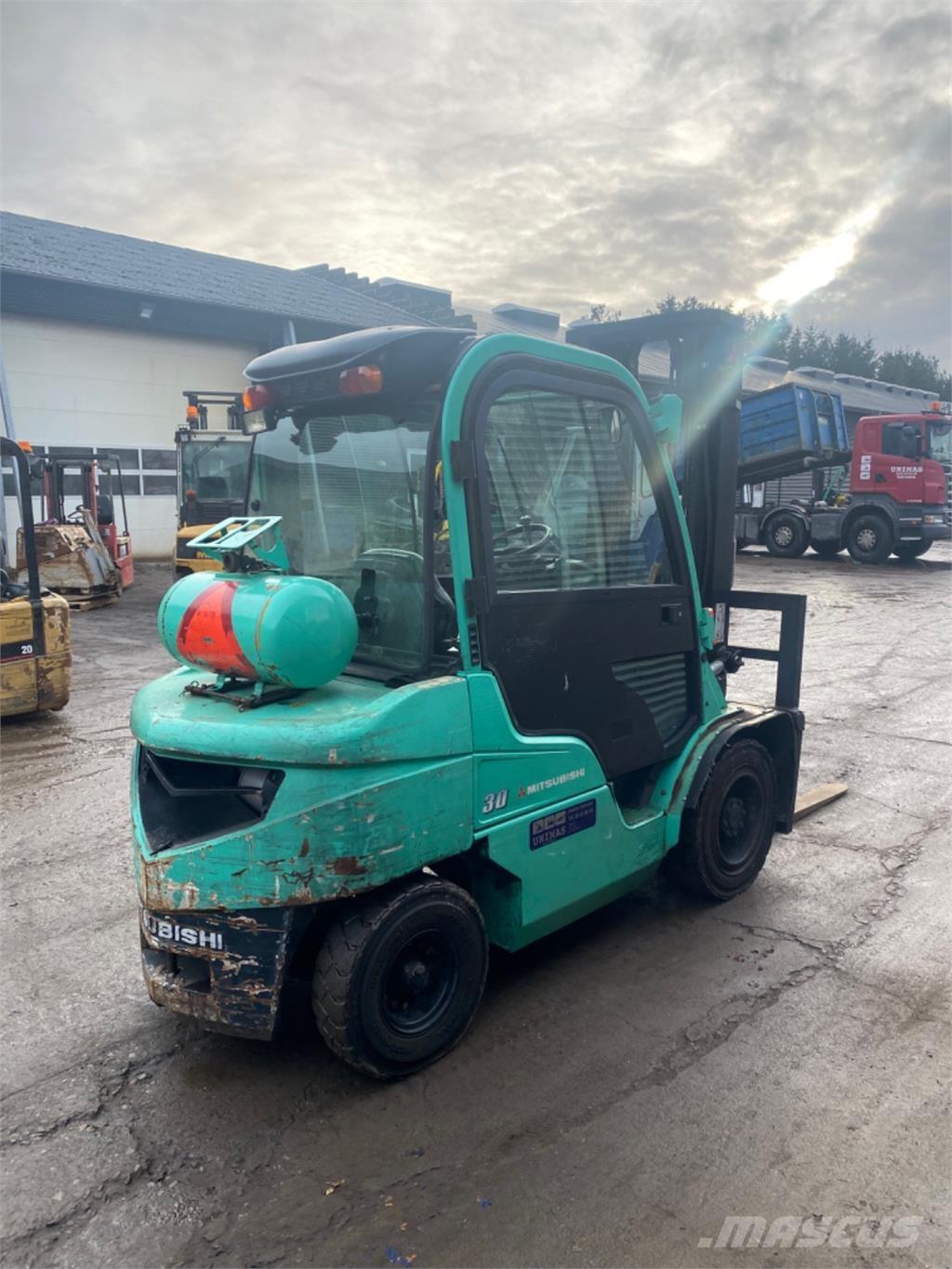 Mitsubishi FG30 LPG tehnika