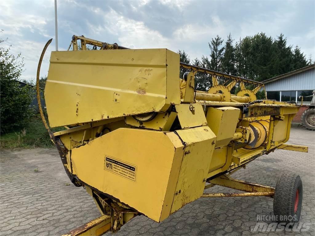 New Holland 15 Ražas novākšanas kombainu papildaprīkojums