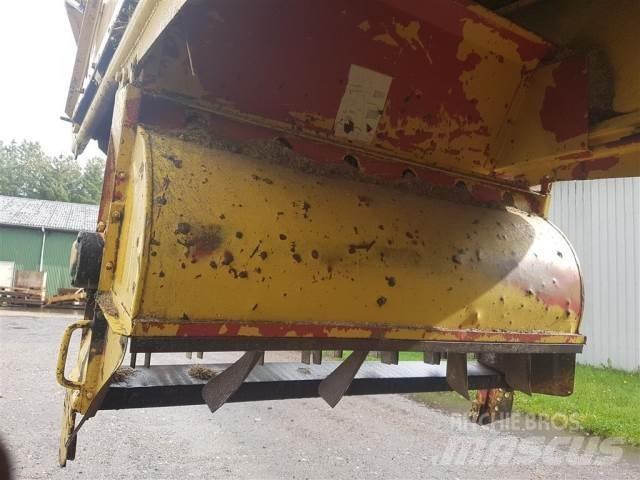 New Holland 1550 Ražas novākšanas kombainu papildaprīkojums