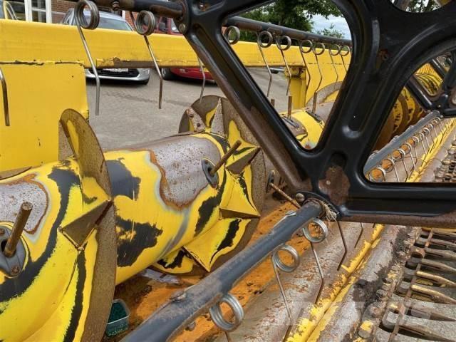 New Holland 30 Ražas novākšanas kombainu papildaprīkojums