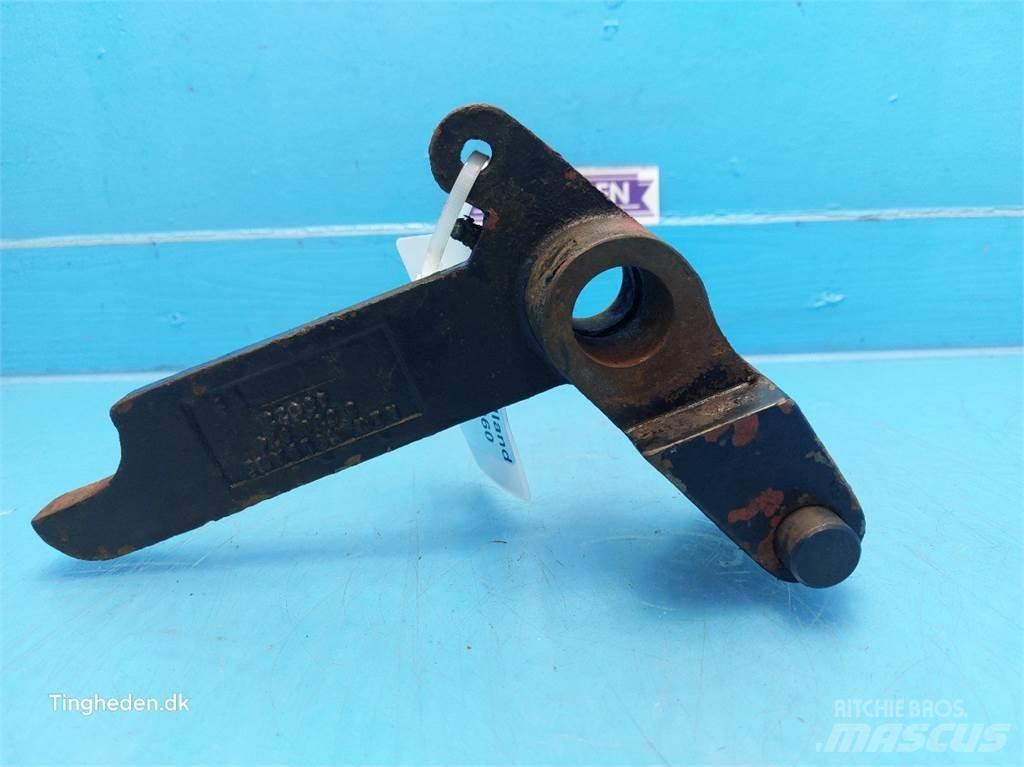 New Holland 4860 Cits lopbarības novācēju, kombainu aprīkojums