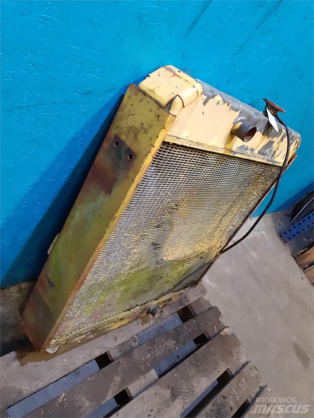 New Holland 8055 Radiatori