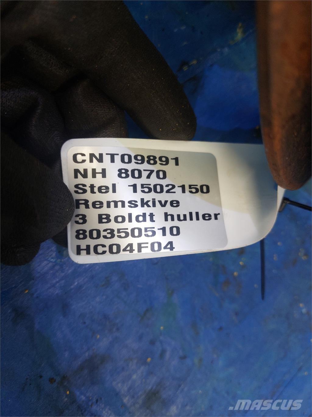 New Holland 8070 Ražas novākšanas kombainu papildaprīkojums