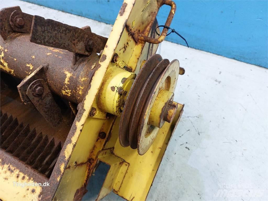 New Holland 8080 Ražas novākšanas kombainu papildaprīkojums