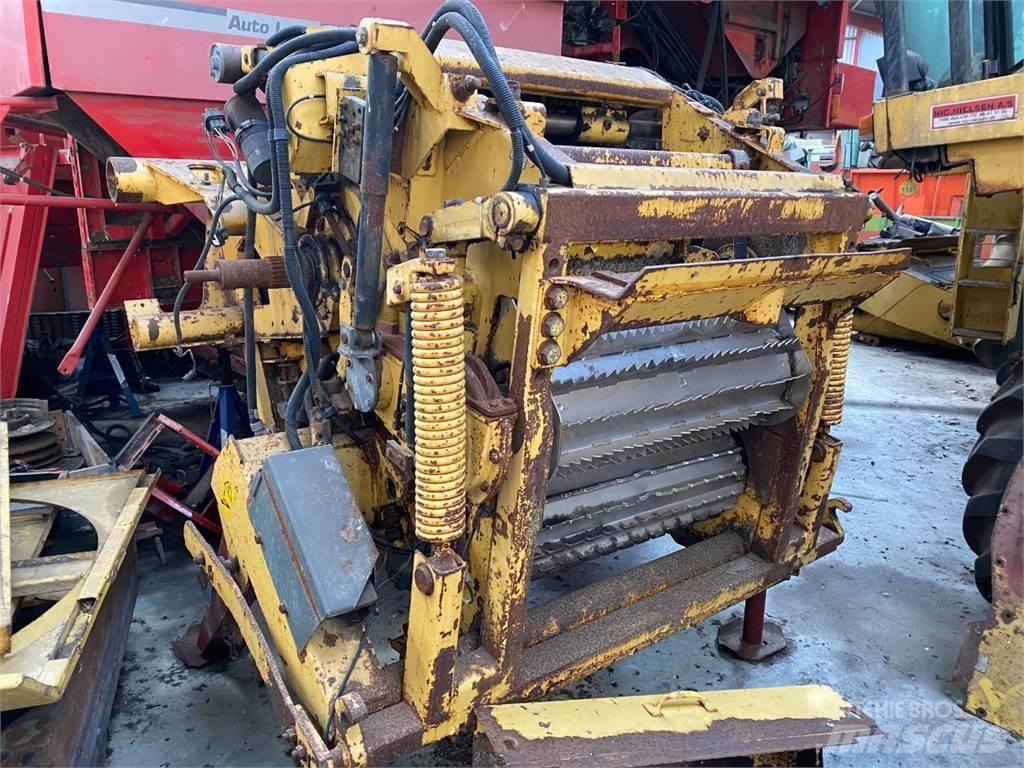 New Holland FX38 Siena un lopbarības novākšanas mašīnu piederumi