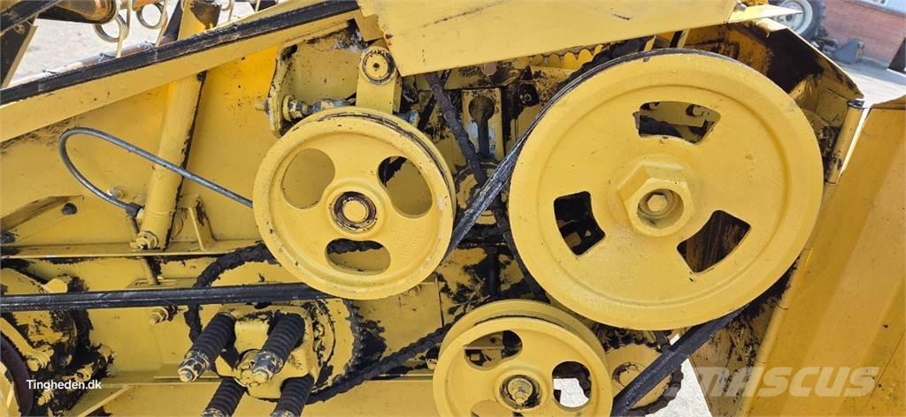 New Holland TX30 Ražas novākšanas kombainu papildaprīkojums