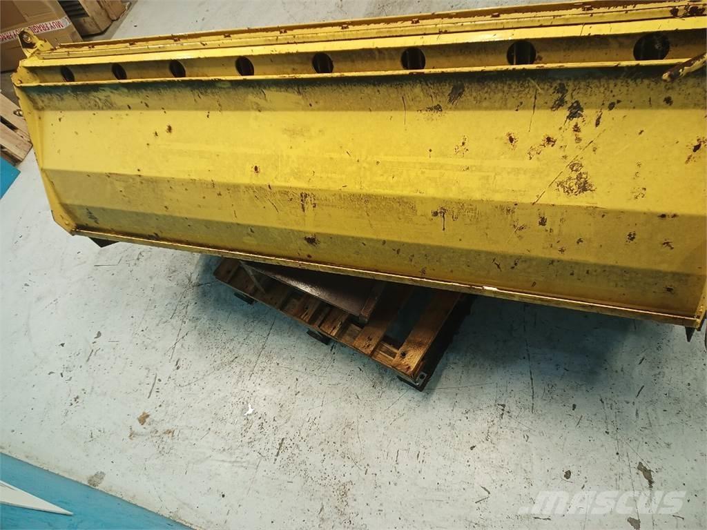 New Holland TX36 Ražas novākšanas kombainu papildaprīkojums