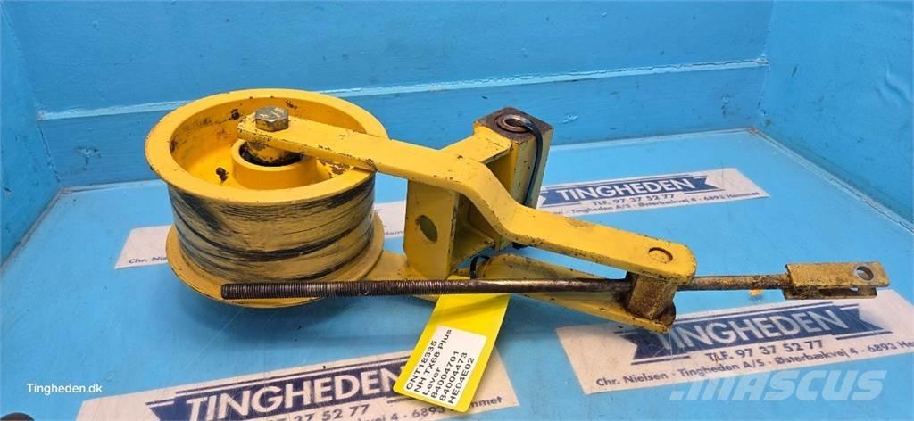 New Holland TX68 Smilšu un sāls kaisītāji