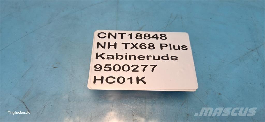 New Holland TX68 Kabīnes un interjers