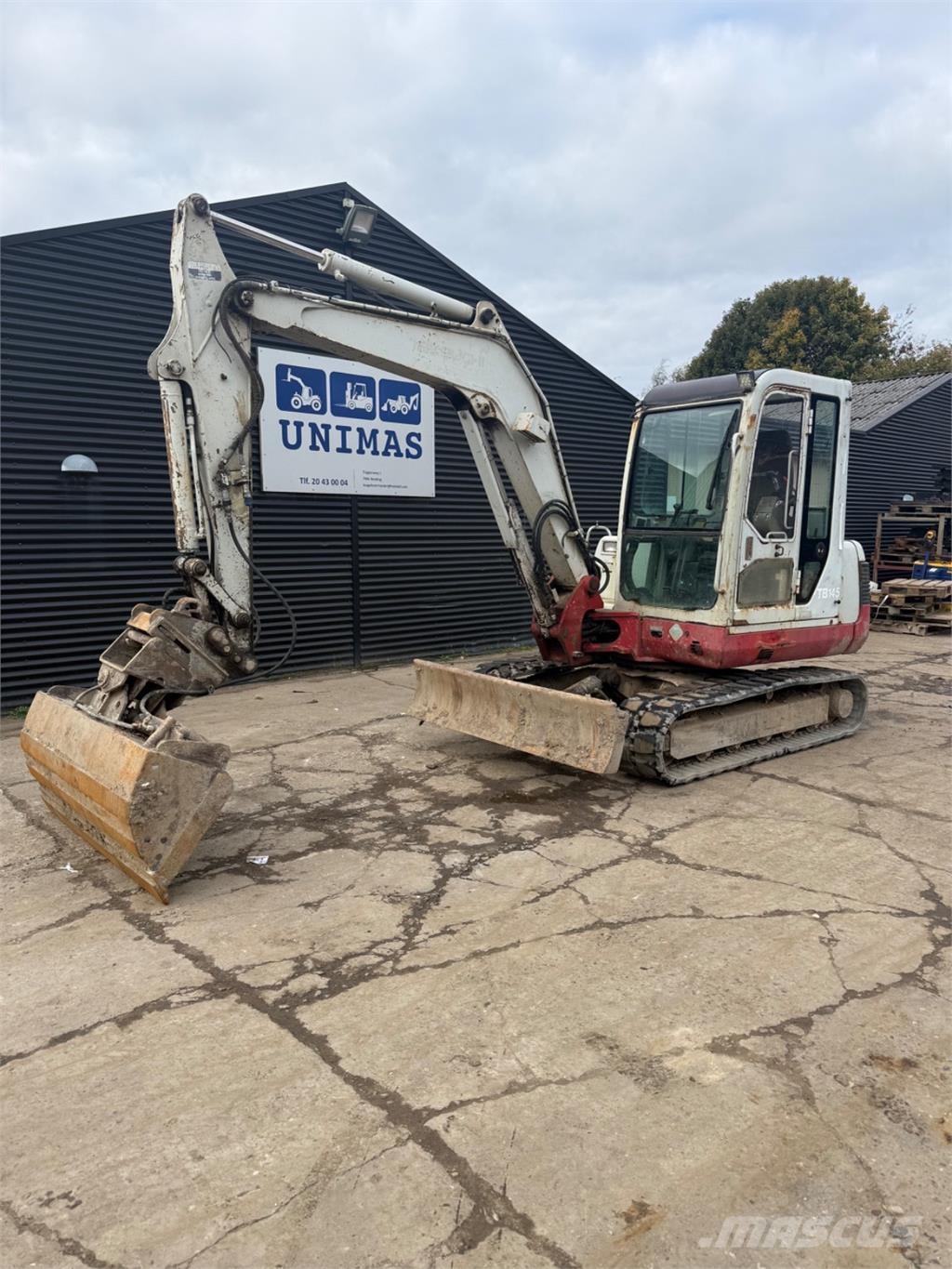 Takeuchi TB145 Kāpurķēžu ekskavatori