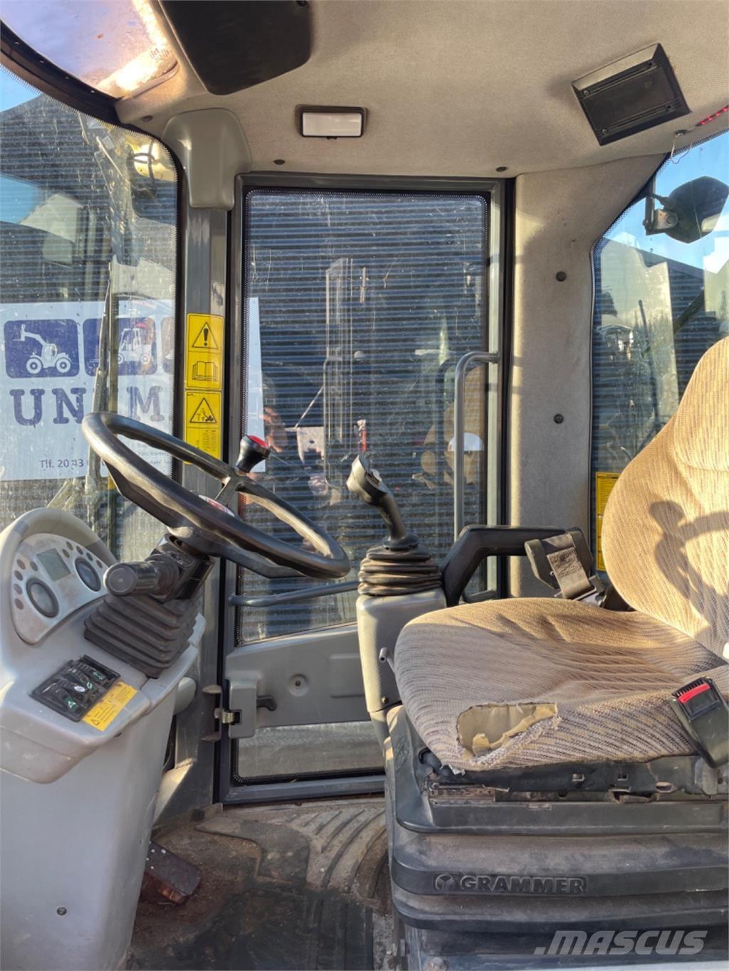 Terex TL120 Iekrāvēji uz riteņiem