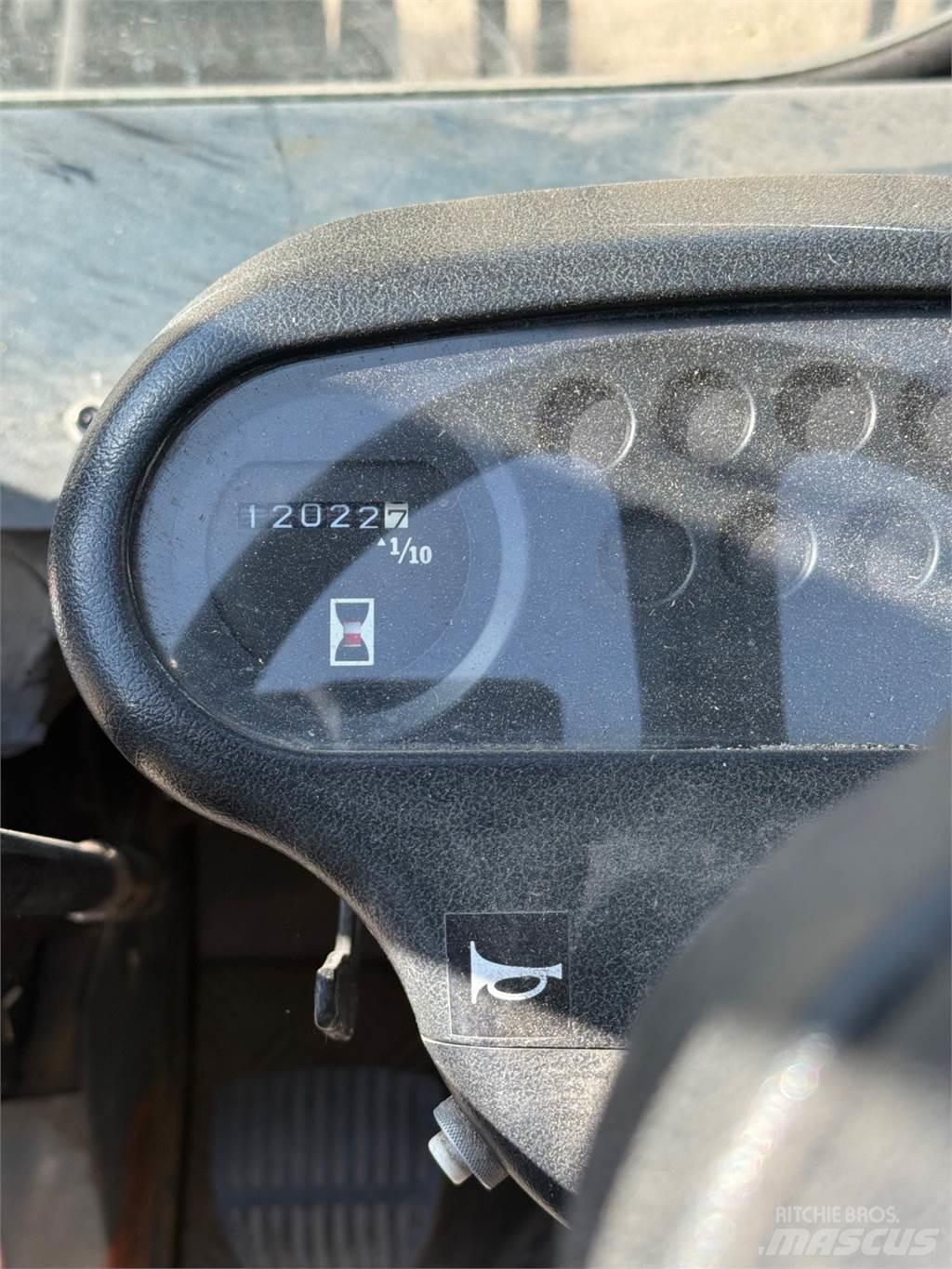 Toyota FD45 Tehnika ar dīzeļa dzinēju