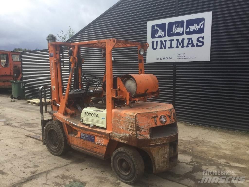 Toyota FG30 Autokrāvēji - citi