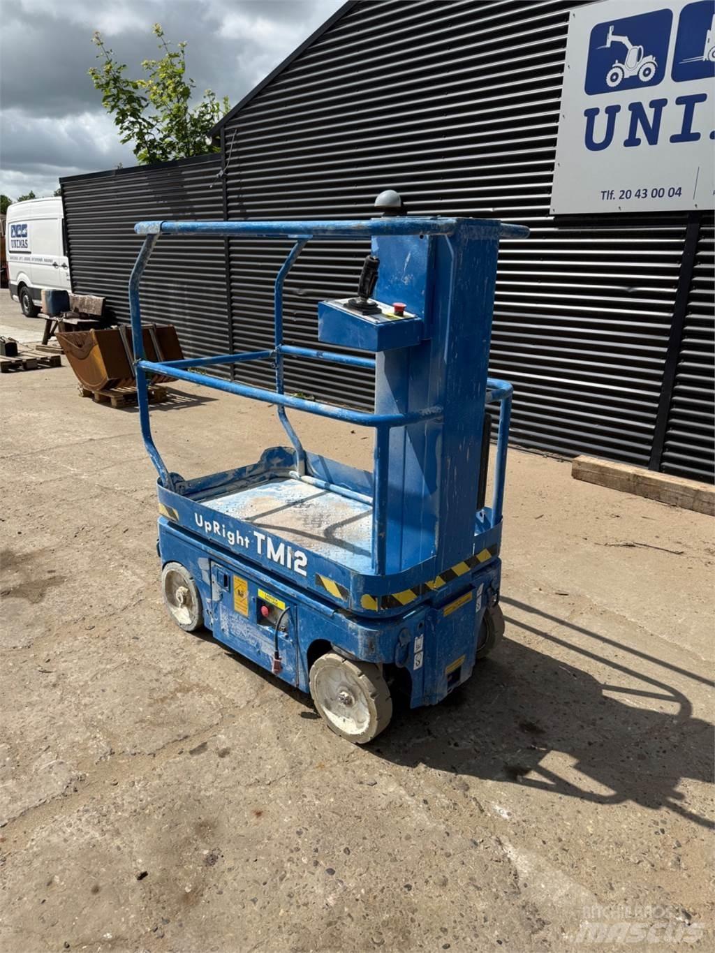 UpRight TM12 Vertikālie pacēlāji