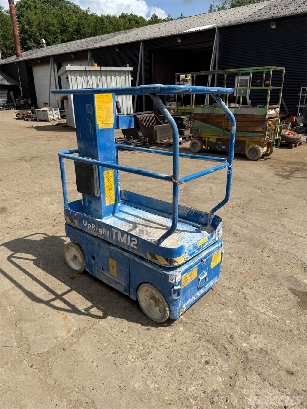 UpRight TM12 Vertikālie pacēlāji