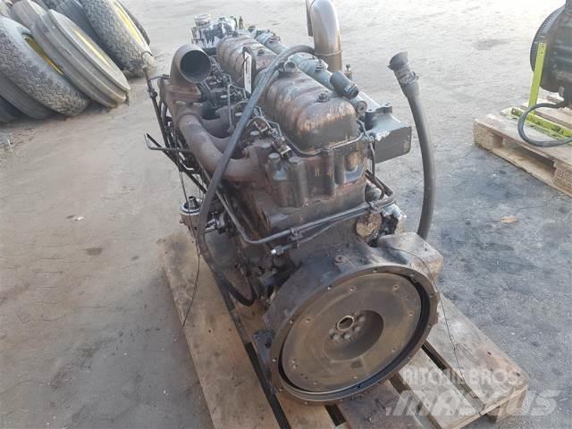 Valmet 611 DL Dzinēji