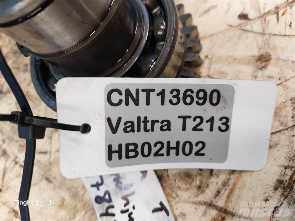 Valtra T213 Transmisija