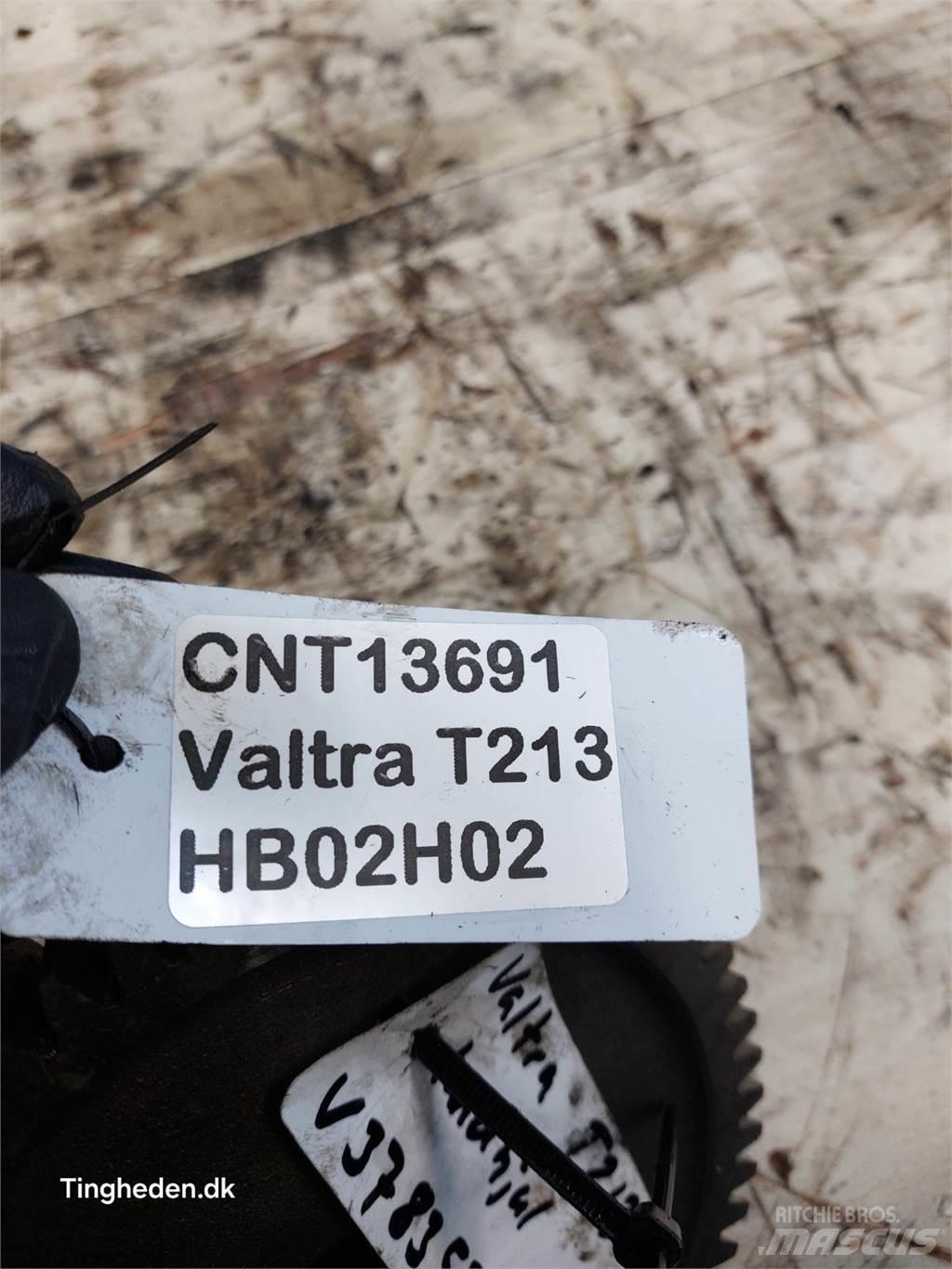 Valtra T213 Transmisija